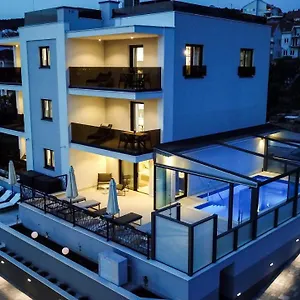 23 A Heated Pool Apartment
