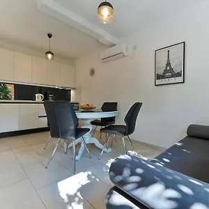 Kapetan Apartment