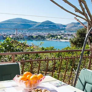Tina Trogir